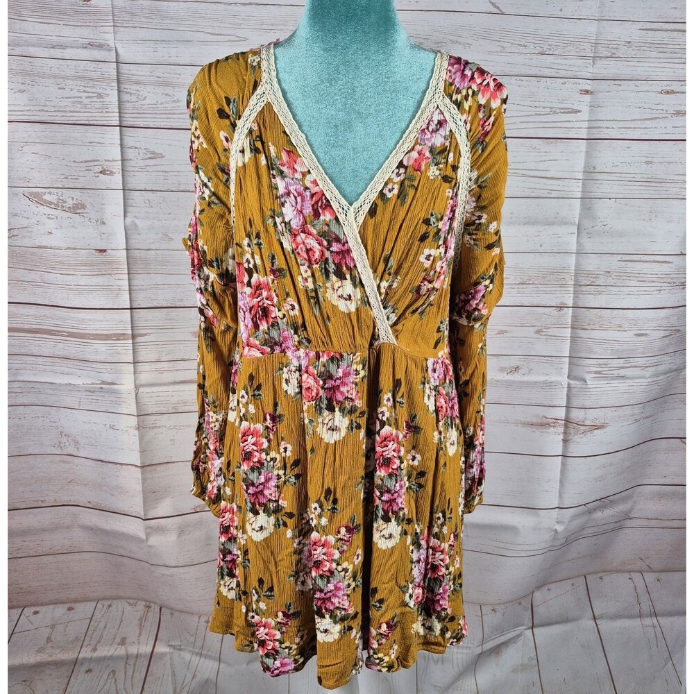 Entro Womens Sz Medium Mini Dress Yellow Pink Floral Boho Festival Fairy V-neck